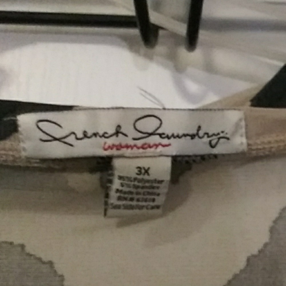 Clothing - Picture 4 of 4